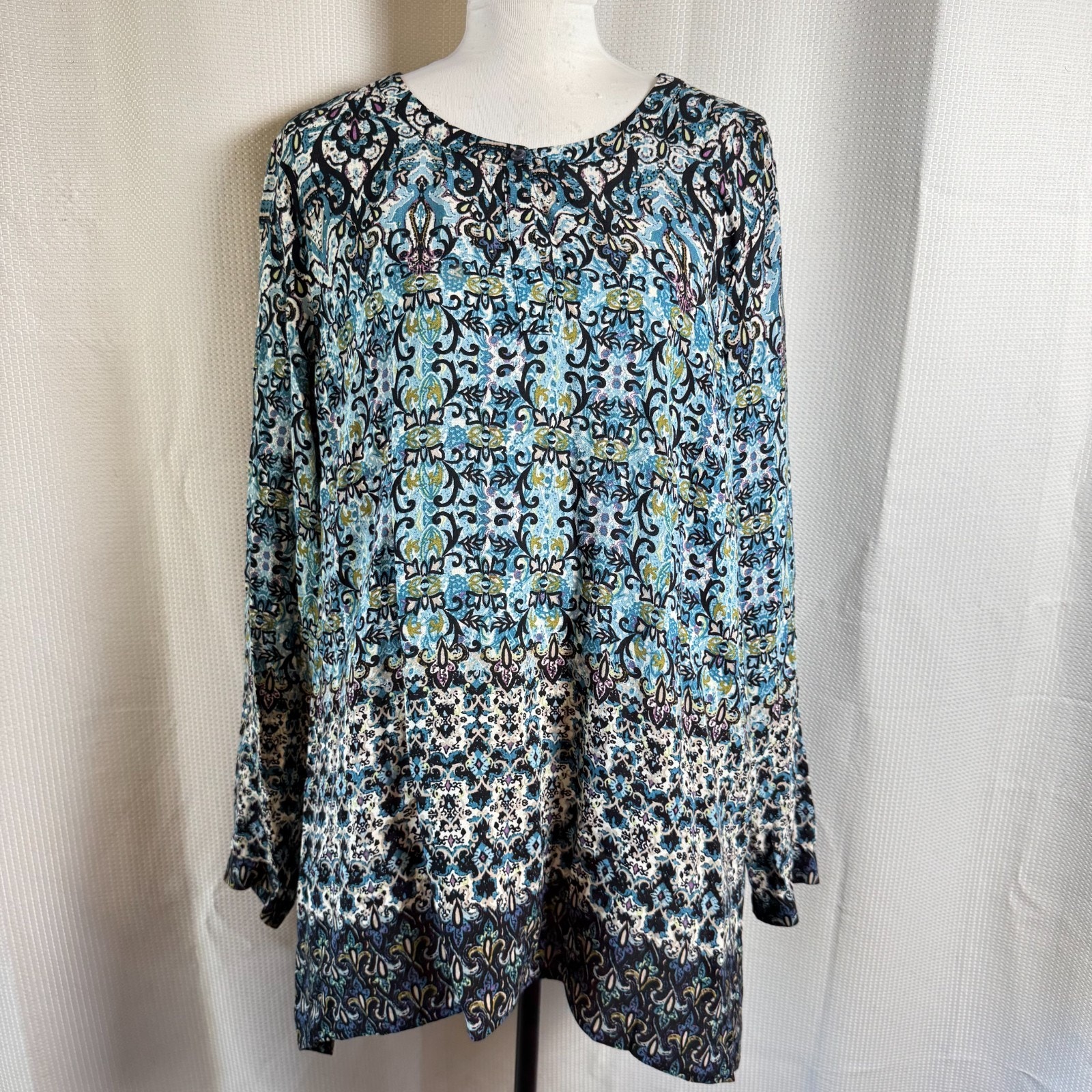 J Jill Pullover Tunic Blue Paisley Floral Split Neck Womens L Long Sleeve Euc